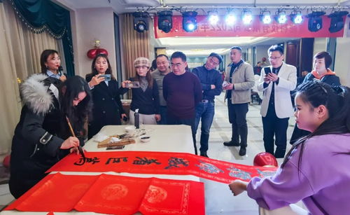 桐城市文聯(lián)文藝志愿服務(wù)進(jìn)企業(yè)，搭建文化藝術(shù)交流新橋梁